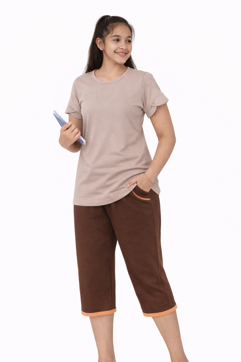 GIRLS FANCY CAPRI PANT (Contact for bulk productions)